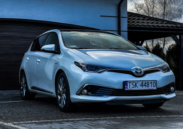 toyota Toyota Auris cena 62400 przebieg: 175000, rok produkcji 2016 z Rzeszów